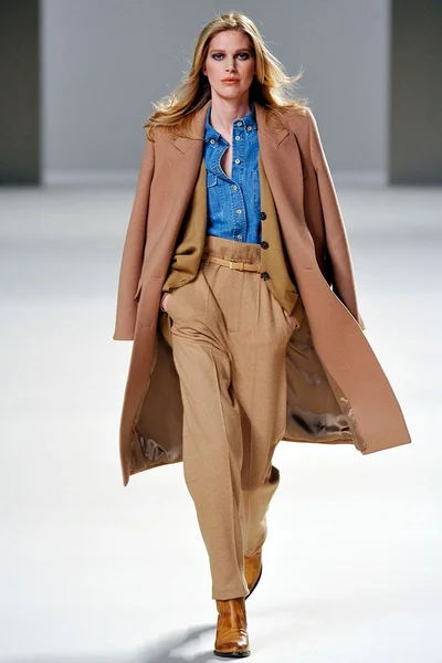 Look 17